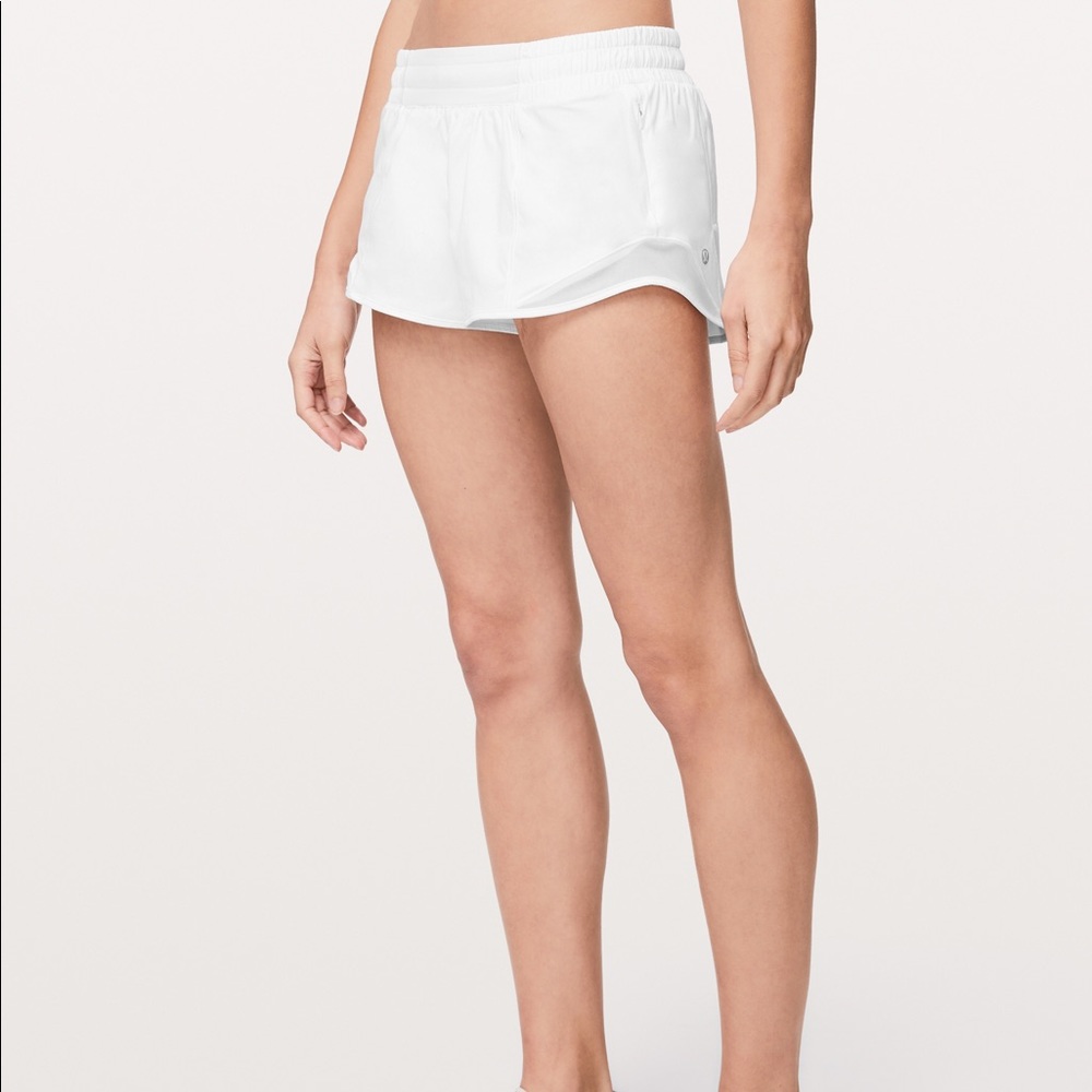 WHITE LULULEMON HOTTY HOT SHORTS
